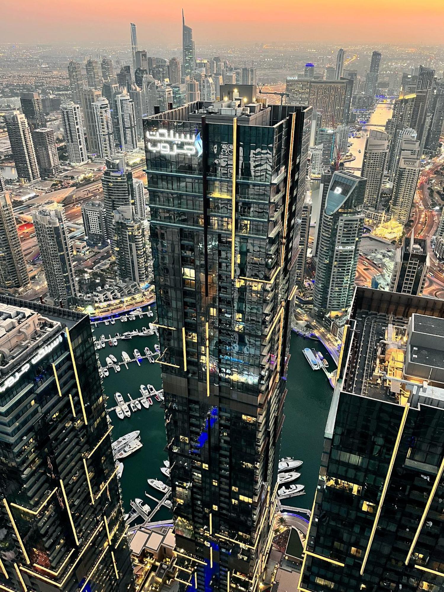 Hostel Torch 77 - By Saffron House Dubaj Exteriér fotografie